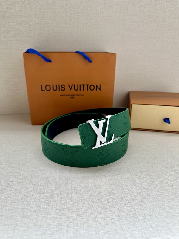 激安ルイヴィトンベルト着用イメージ